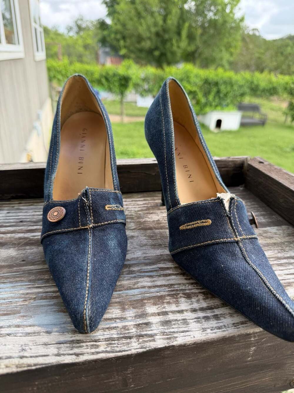Gianni Bini Vintage Y2K Denim Pointed Toe Stiletto Heels - Picture 3 of 8